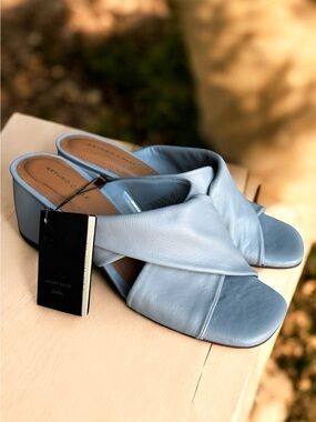 🆕 Arturo Calle Crisscross Blue Leather Sandal Mules